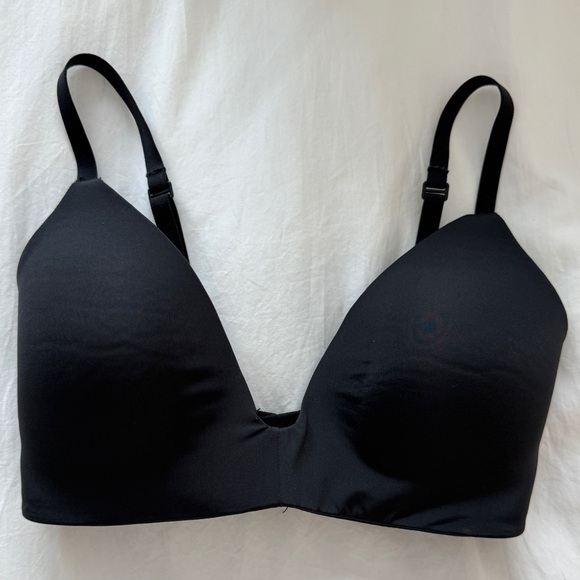 SKIMS Wireless Form T-Shirt Demi Bra Onyx | Size: 30D - Picture 3 of 6